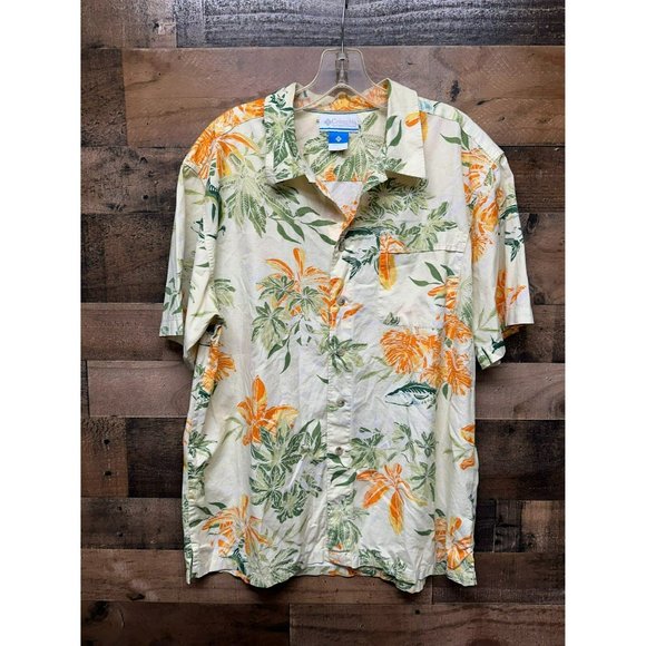 Columbia Men's Short Sleeve Button Up‎ Size Medium - Picture 1 of 4